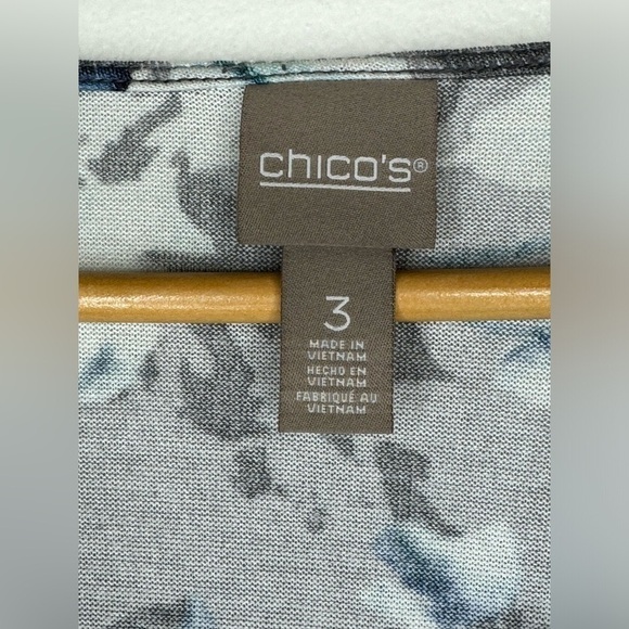 Chico's Women’s Gray Blue Floral Polyester Blend Long Sleeve Knit Blouse Size 3 - Picture 5 of 6